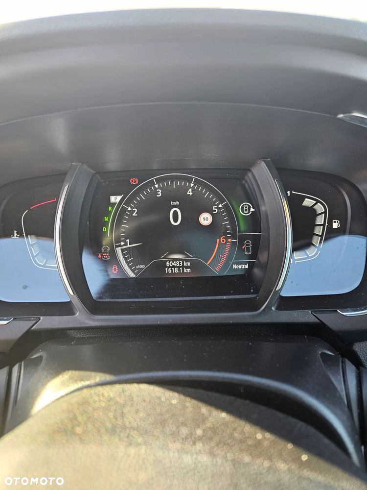 Renault Grand Scenic - 8