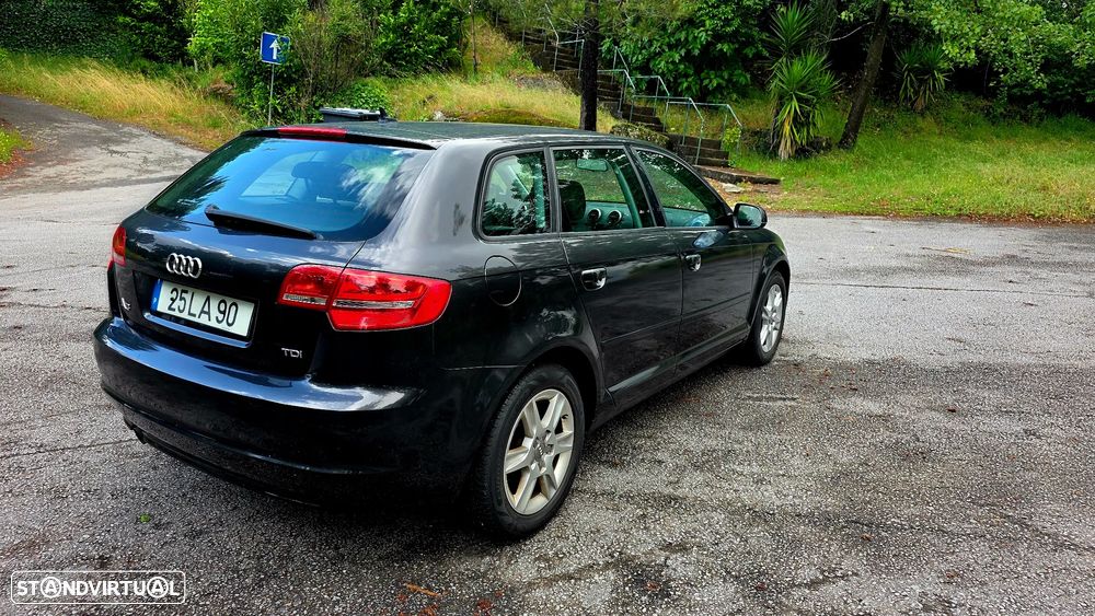 Audi A3 Sportback 1.6 TDI Attraction Special Edition - 7