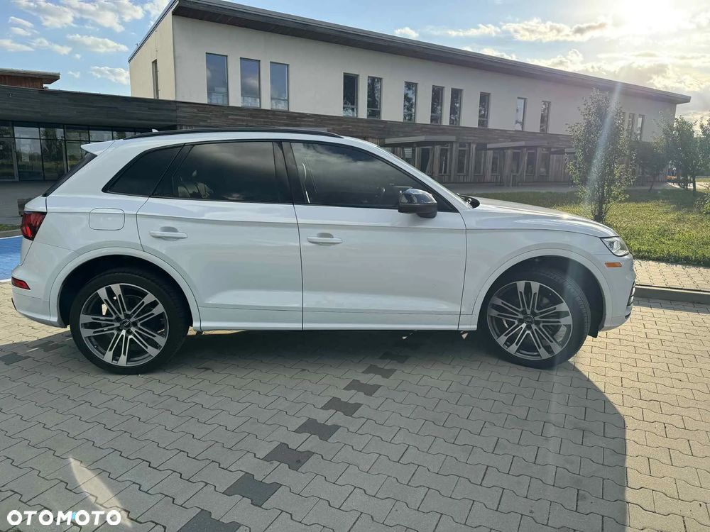 Audi SQ5 - 5