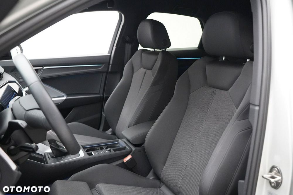 Audi Q3 Sportback - 14