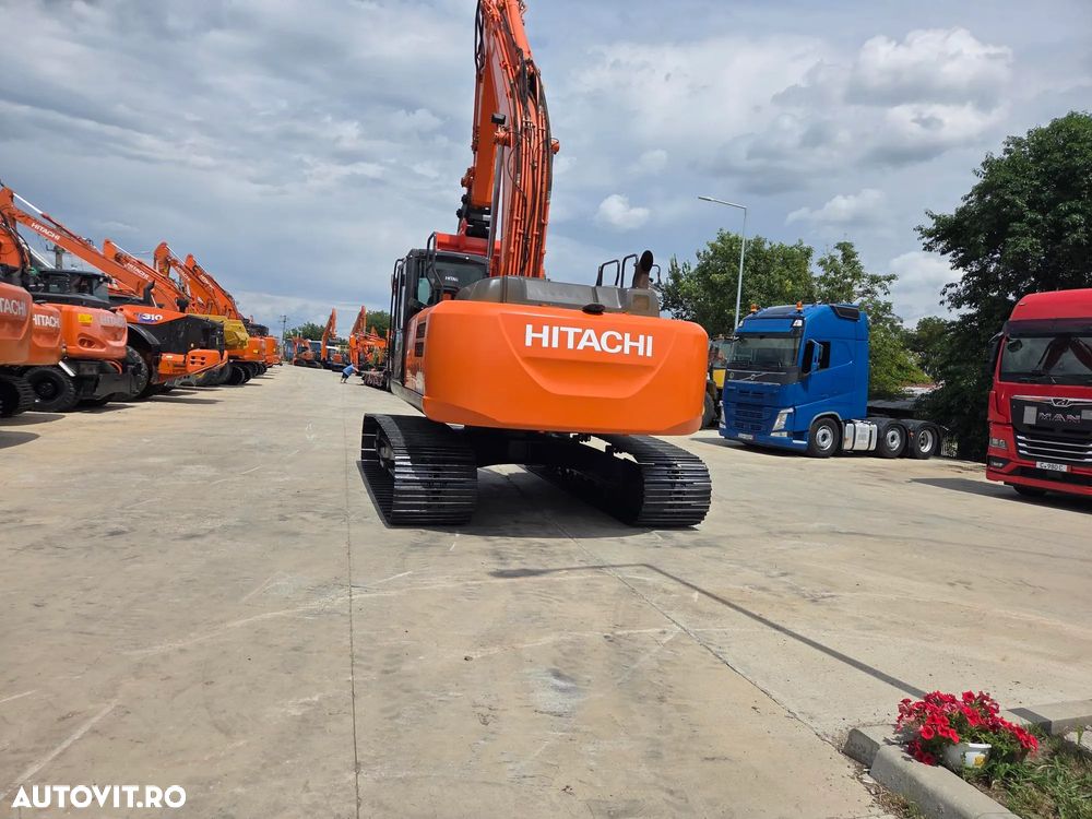 Hitachi ZX250-6, 2019, 6.254h, Masa operationala 27,1tone, cupa NOUA 1,55mc, cupla rapida, lant 80% bun doar 1.109h deplasare, consum mediu 12,5l/h, ad sapare 7m, camera spate si laterale, ridica 16,2 avertizare antirasturnare, 3 pompe hidr, PROMOTIE 86.900 - 28