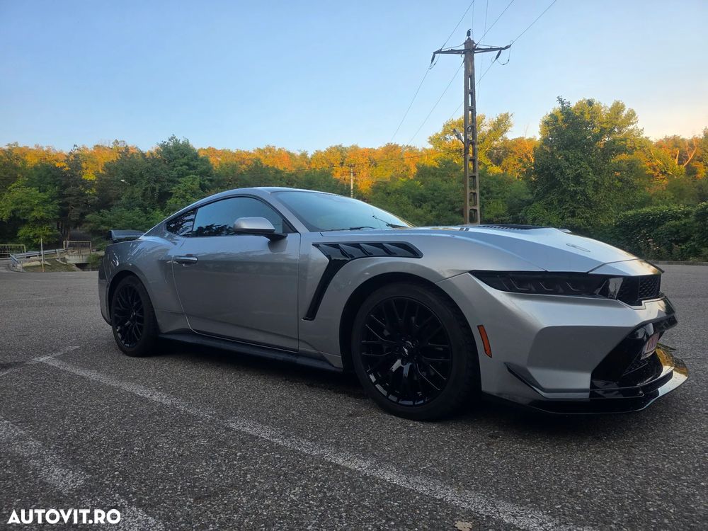 Ford Mustang - 5