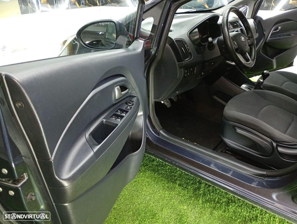 Kia Rio 1.2 CVVT EX - 11