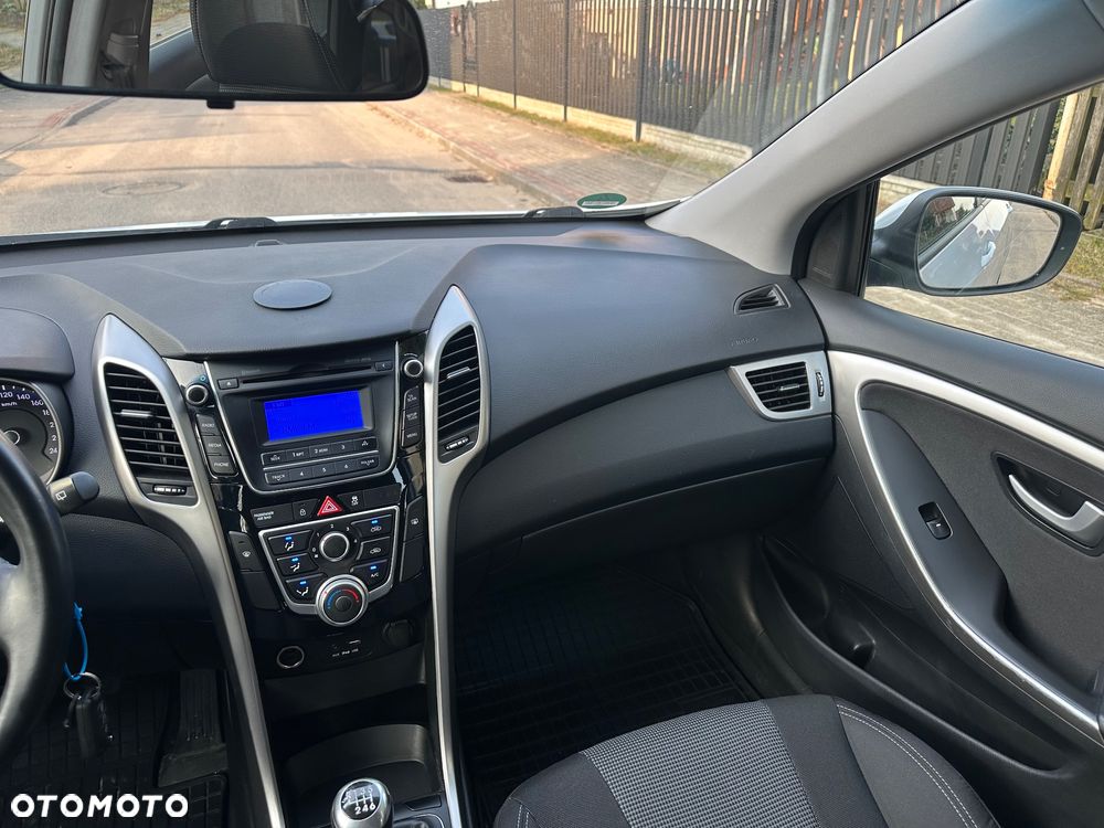 Hyundai i30 1.6 CRDi Premium - 13