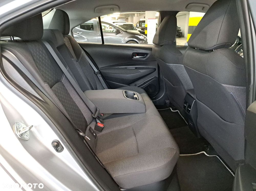 Toyota Corolla 1.8 Hybrid Comfort - 15