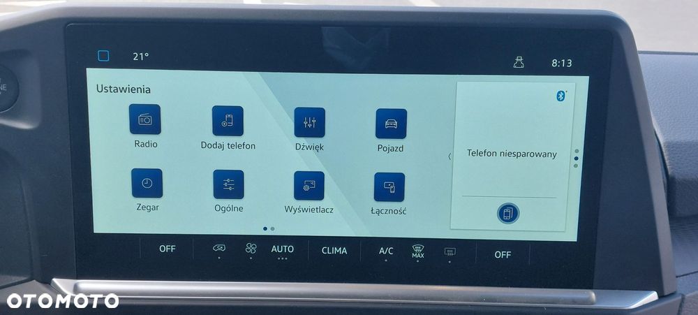 Volkswagen Caravelle - 9