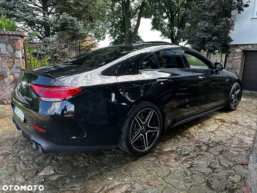 Mercedes-Benz CLS - 6