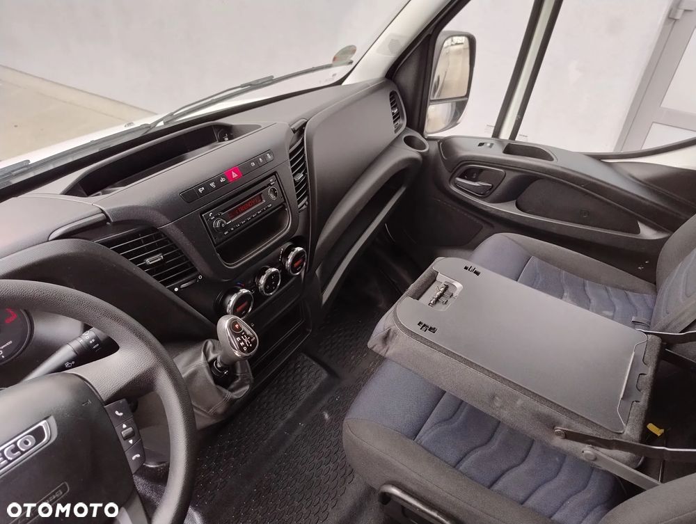 Iveco DAILY 35S16 NOWY MODEL 2.3 HPI (160KM) HI-MATIC (L4H2) MAX LONG (EURO,6) KLIMA STAN IDEALNY 100% ORYGINAŁ KM SERWIS NIE MA RDZY - 15