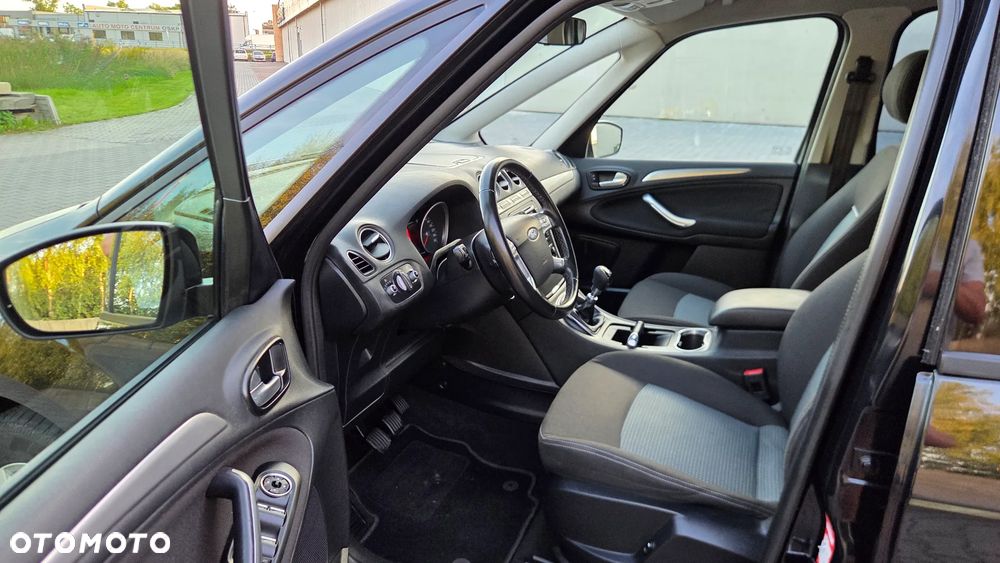 Ford Galaxy 2.0 TDCi Titanium - 23