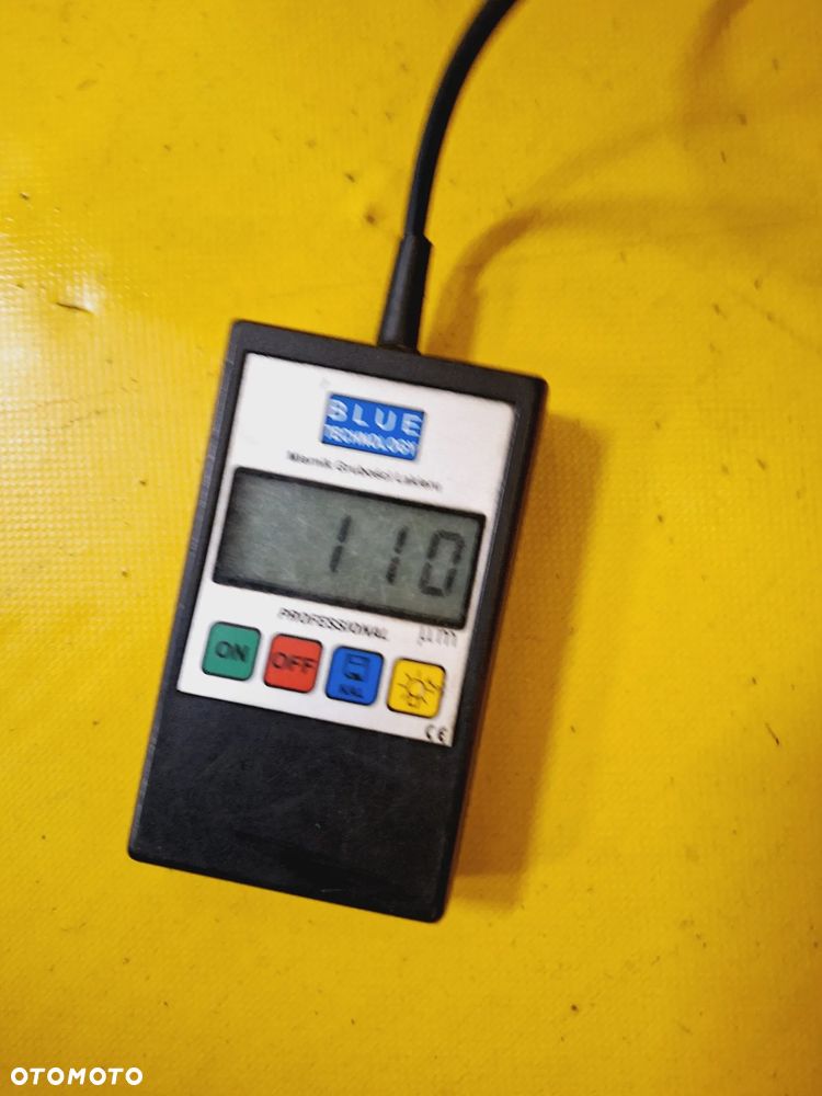 BŁOTNIK PRAWY PRZÓD PRZEDNI VW PASSAT B6 LAK: LC7Z NR335 - 9