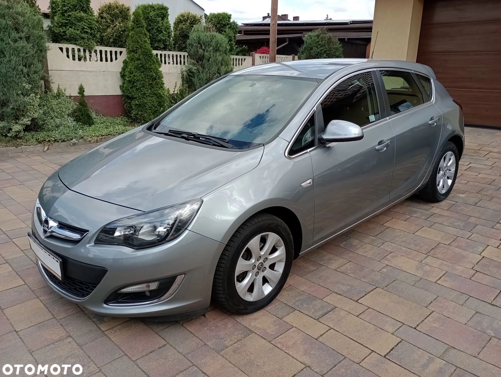 Opel Astra - 1