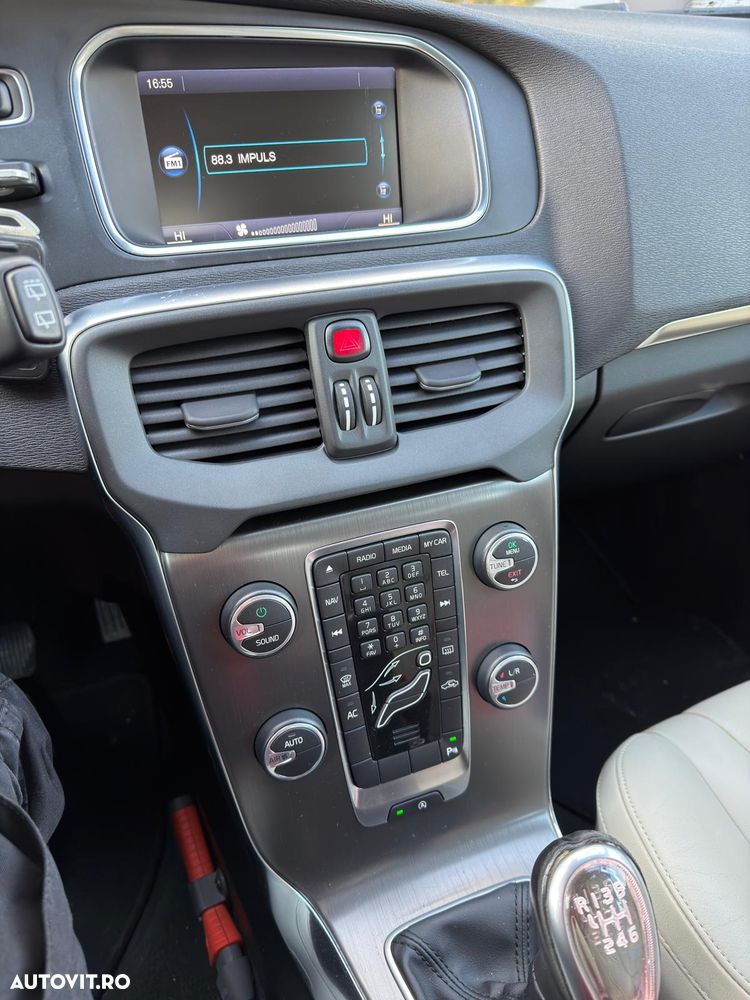 Volvo V40 D2 ECO Momentum - 17