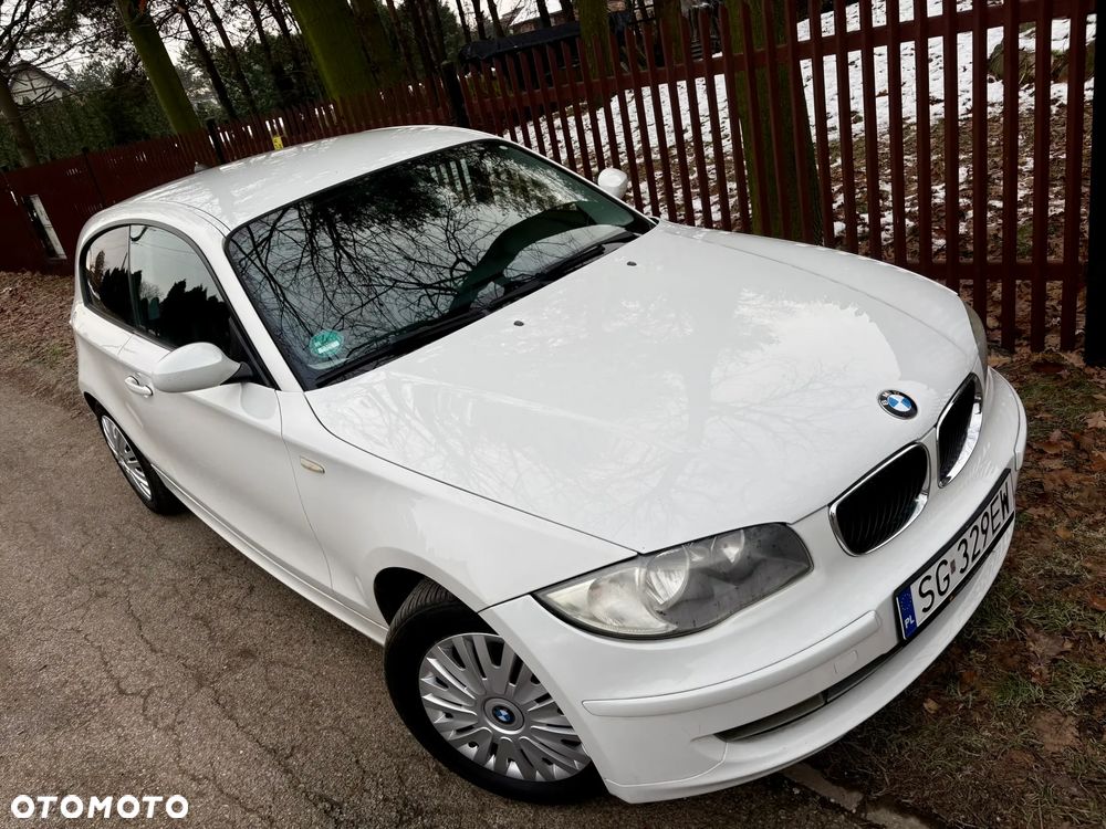 BMW Seria 1 120d DPF Edition Sport - 13