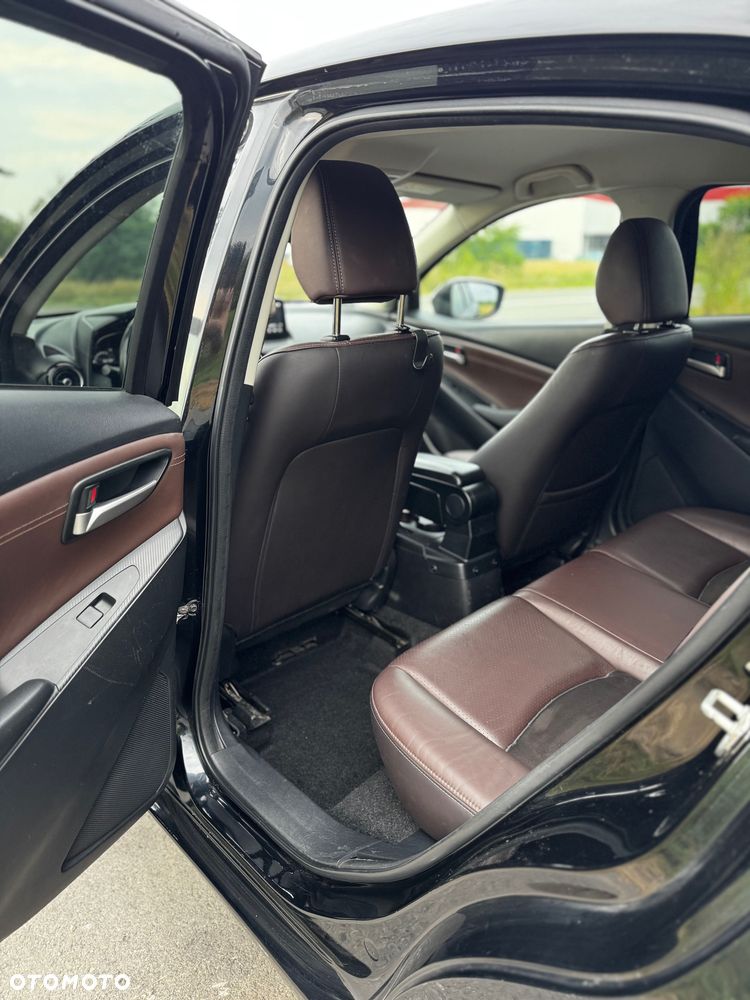 Mazda 2 - 6
