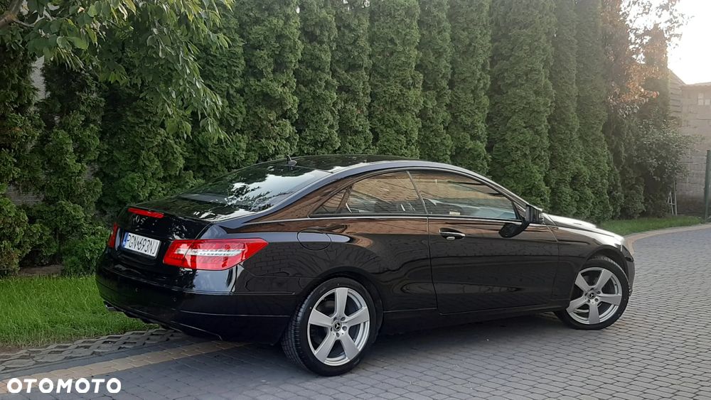 Mercedes-Benz Klasa E 200 BlueEFFICIENCY 7G-TRONIC Avantgarde - 7