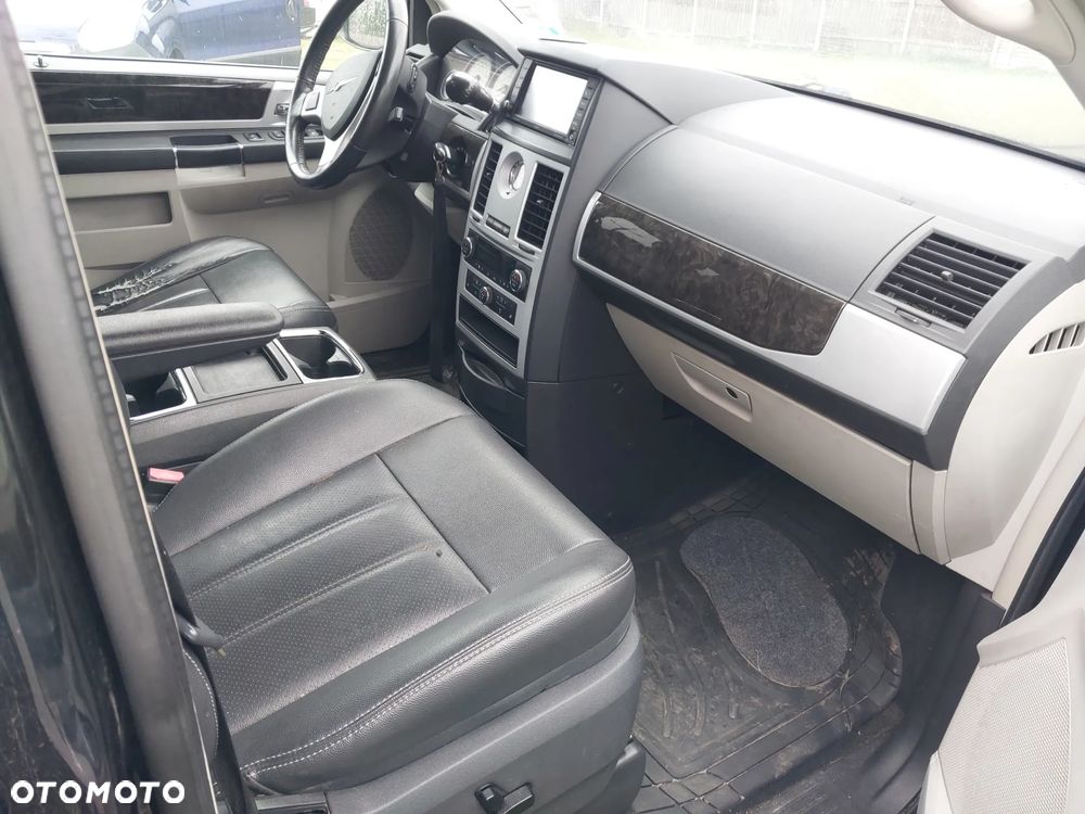 Chrysler Voyager - 5