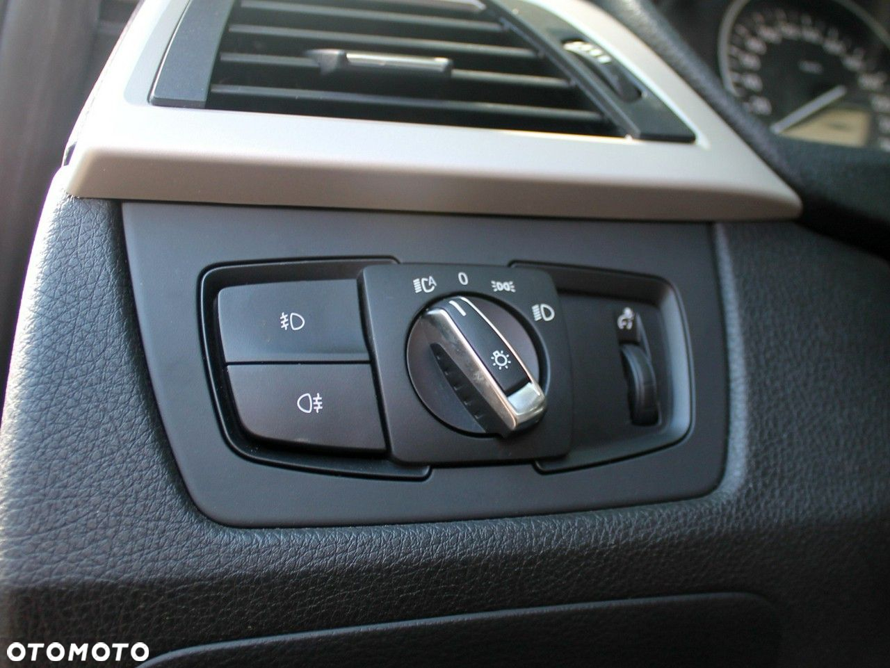 BMW Seria 3 - 25