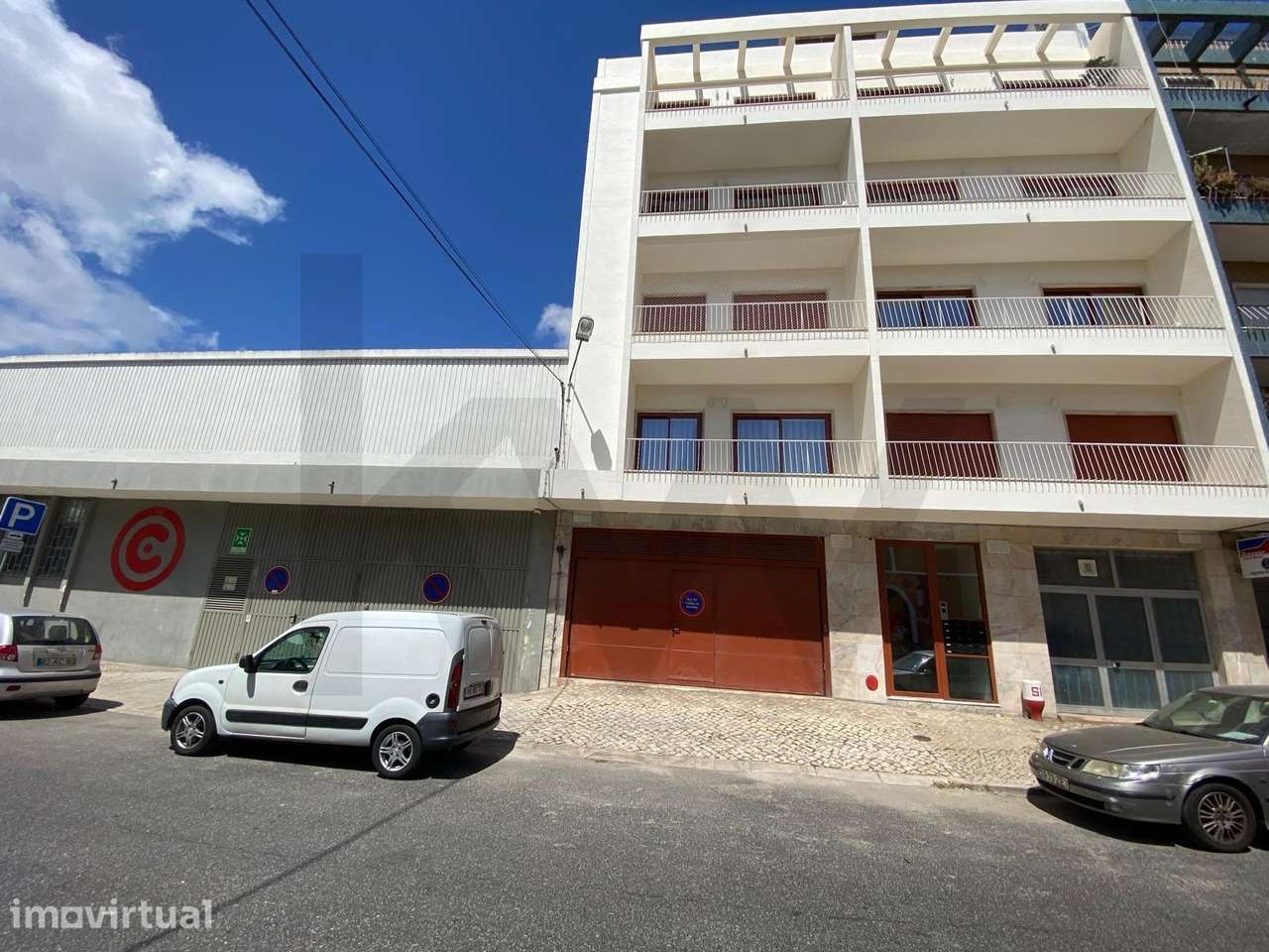 T2 de Design Contemporâneo | Terraço Privativo | Garagem | Beato - Grande imagem: 3/42