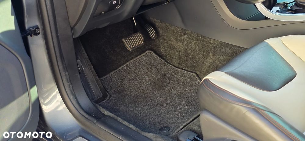 Volvo S60 T5 AWD Summum - 30