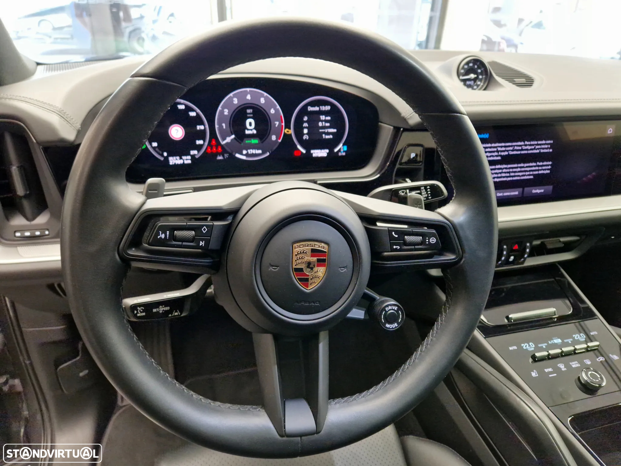Porsche Cayenne Coupé E-Hybrid - 24