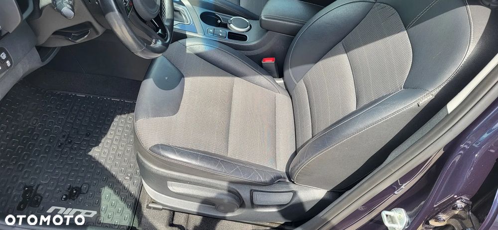 Kia Niro 1.6 GDI Hybrid L - 14