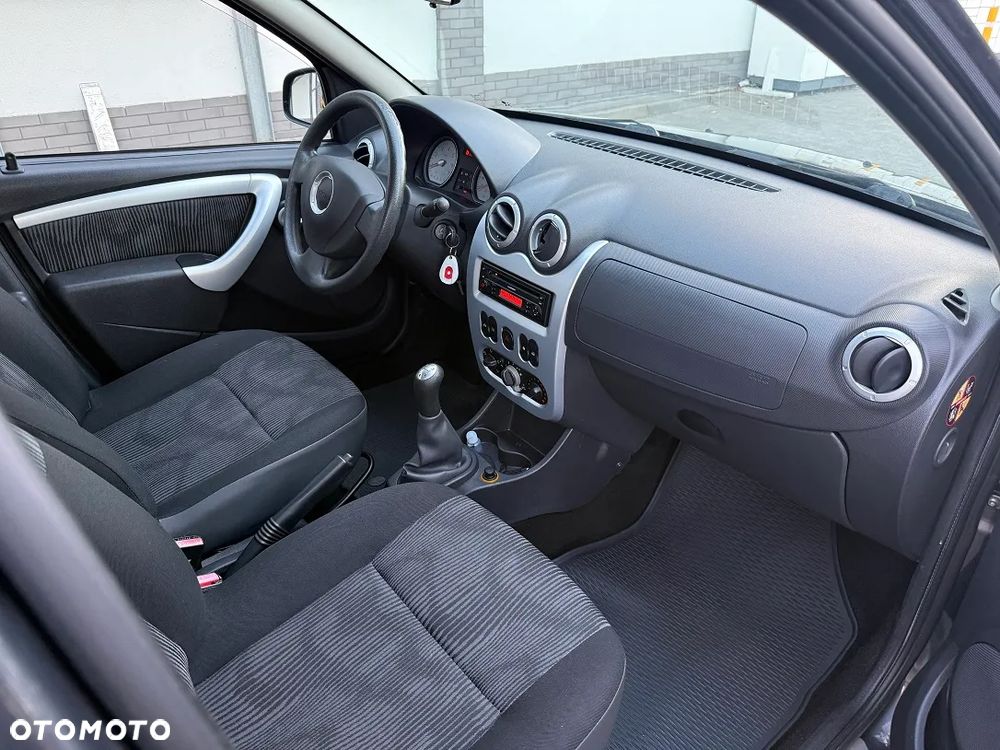 Dacia Sandero 1.6 MPI Laureate - 9
