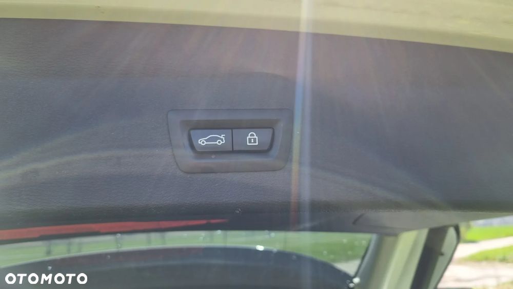 BMW X1 sDrive20i Sport Line - 25