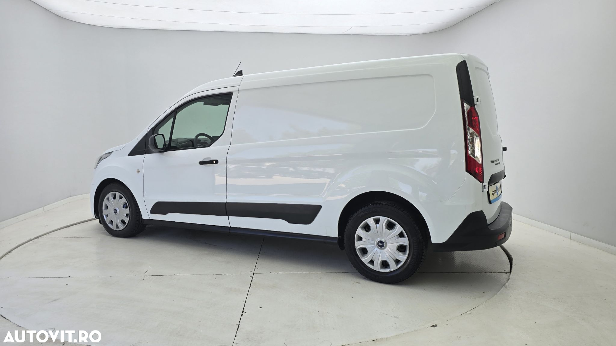 Ford Transit Connect - 8