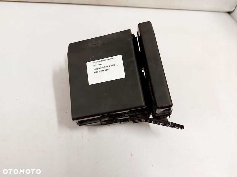 mitsubishi grandis 2.4 b skrzynka bezpieczników moduł ecu mr587816 - 1