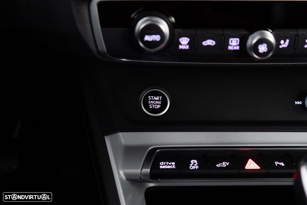 Audi Q3 45 TFSIe S tronic - 27