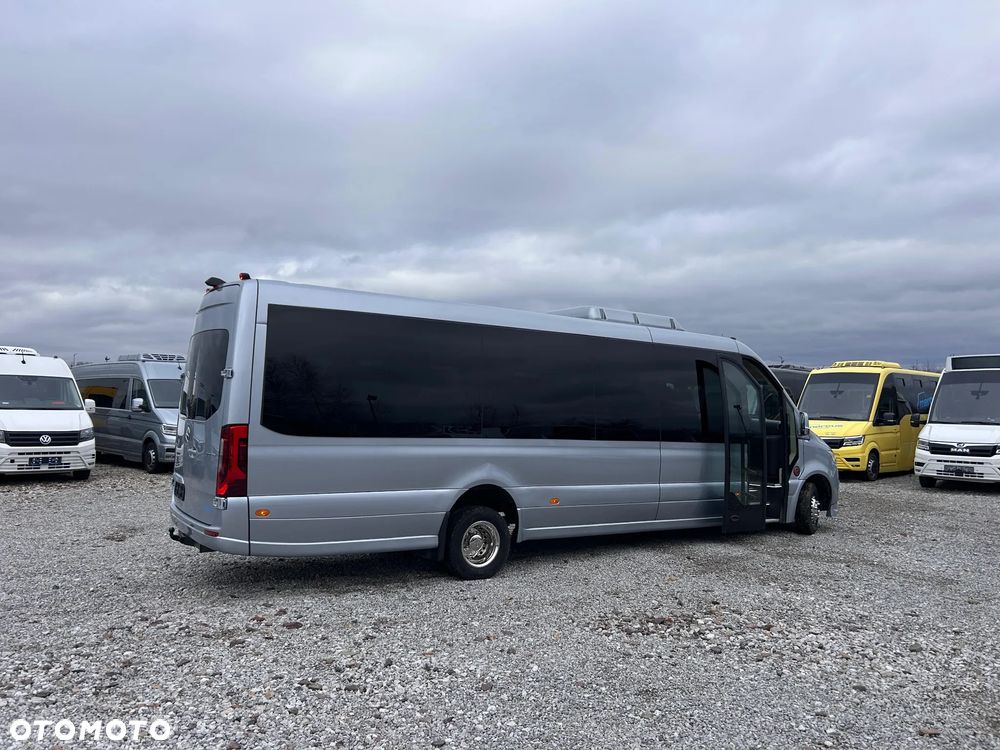 Mercedes-Benz Sprinter 519 - 4