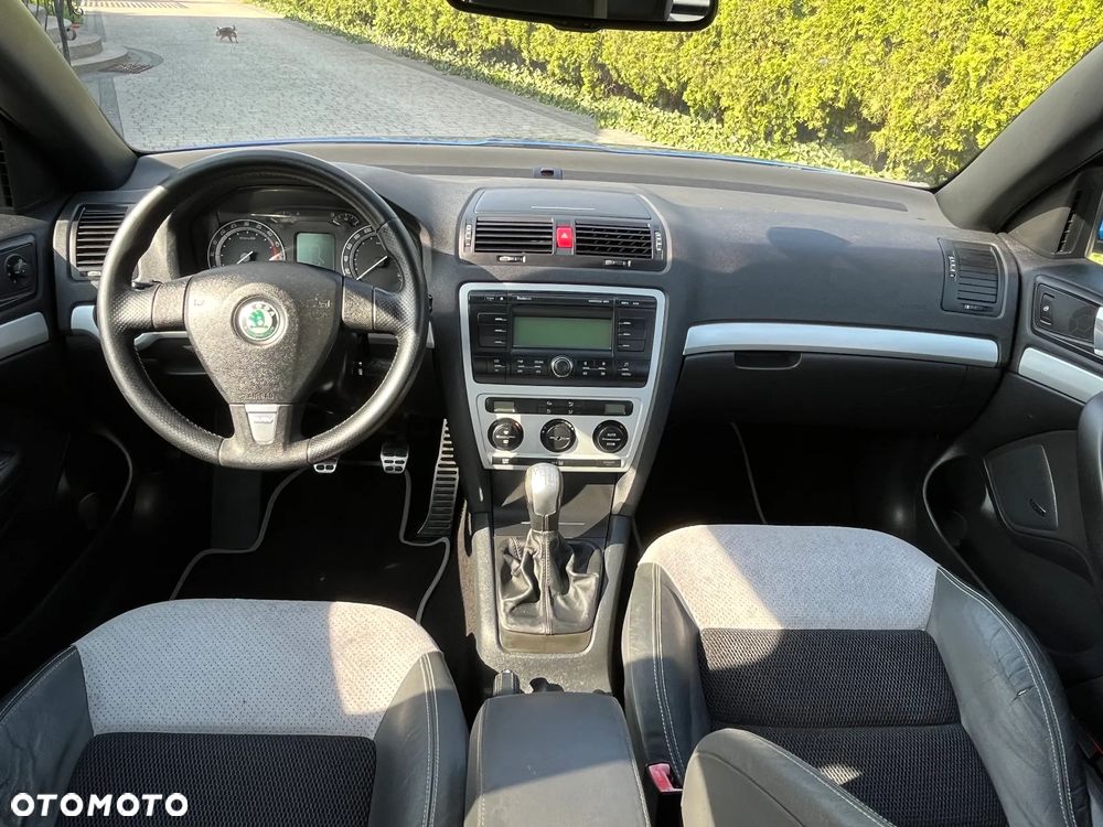 Skoda Octavia 2.0 TDI DPF RS - 18
