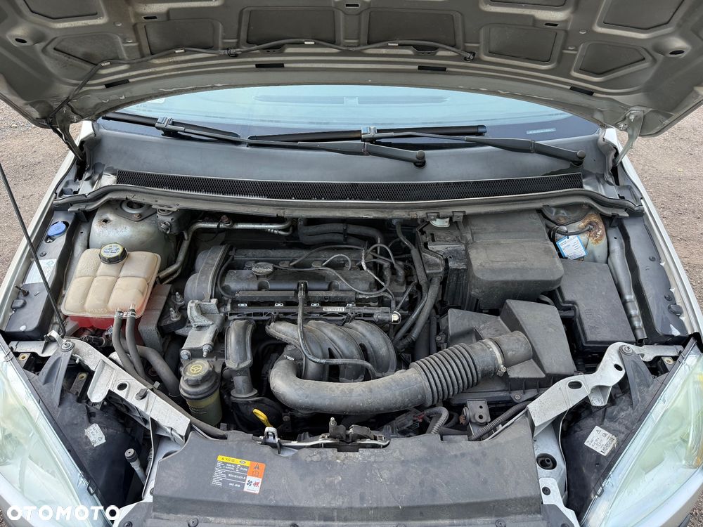 Ford Focus 1.4 Ambiente - 28