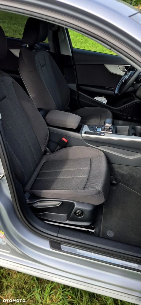 Audi A4 Avant 35 TDI S tronic - 30