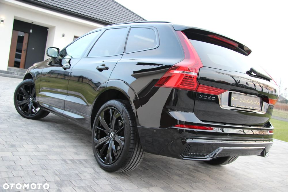 Volvo XC 60 B5 B AWD Plus Black Edition - 6