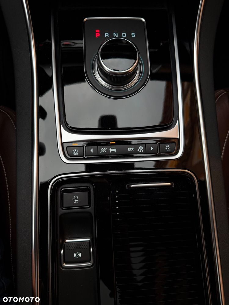 Jaguar XF 2.0 P250 R-Dynamic S - 19