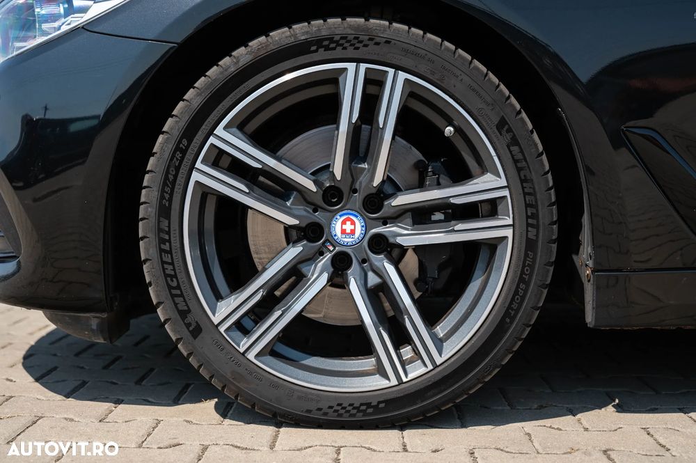 BMW Seria 5 525d Aut. Sport Line - 13