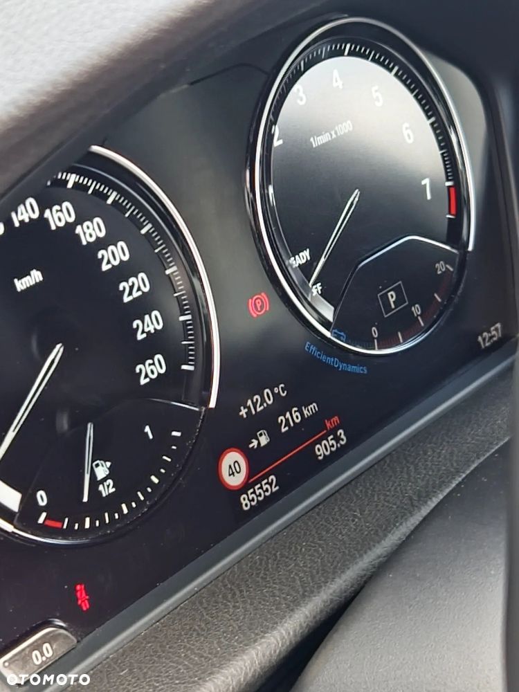 BMW Seria 2 218i - 10