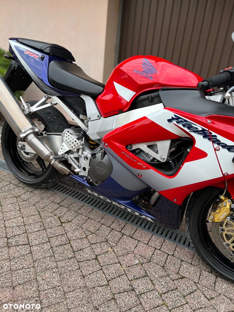 Honda CBR - 16