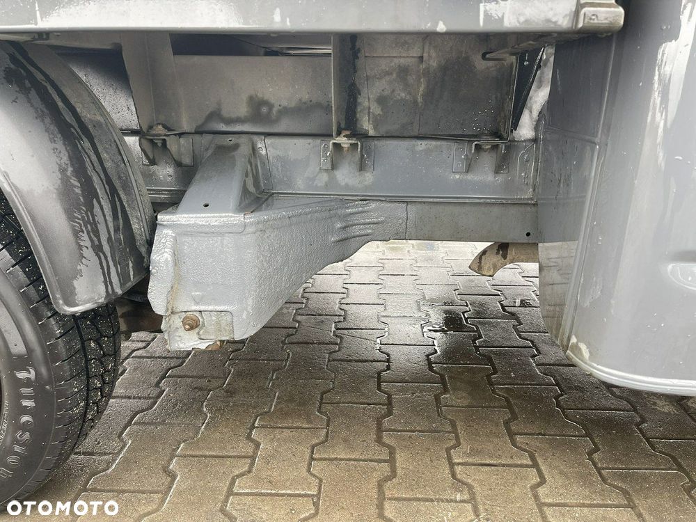 Volkswagen Transporter - 12