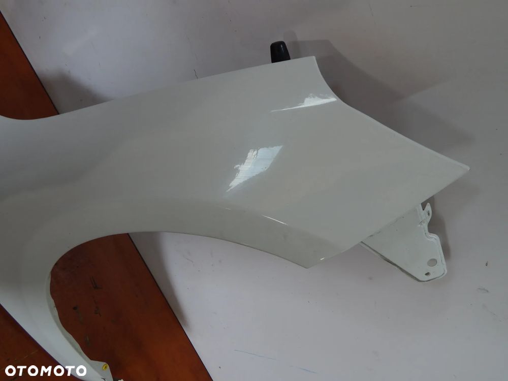 Błotnik prawy przód Volvo V60 S60 10-13 biały 614 Łuków części - 2