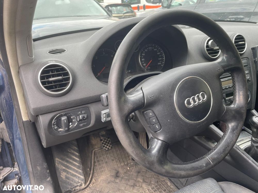 Audi A3 2.0 TDI DPF Ambiente - 17