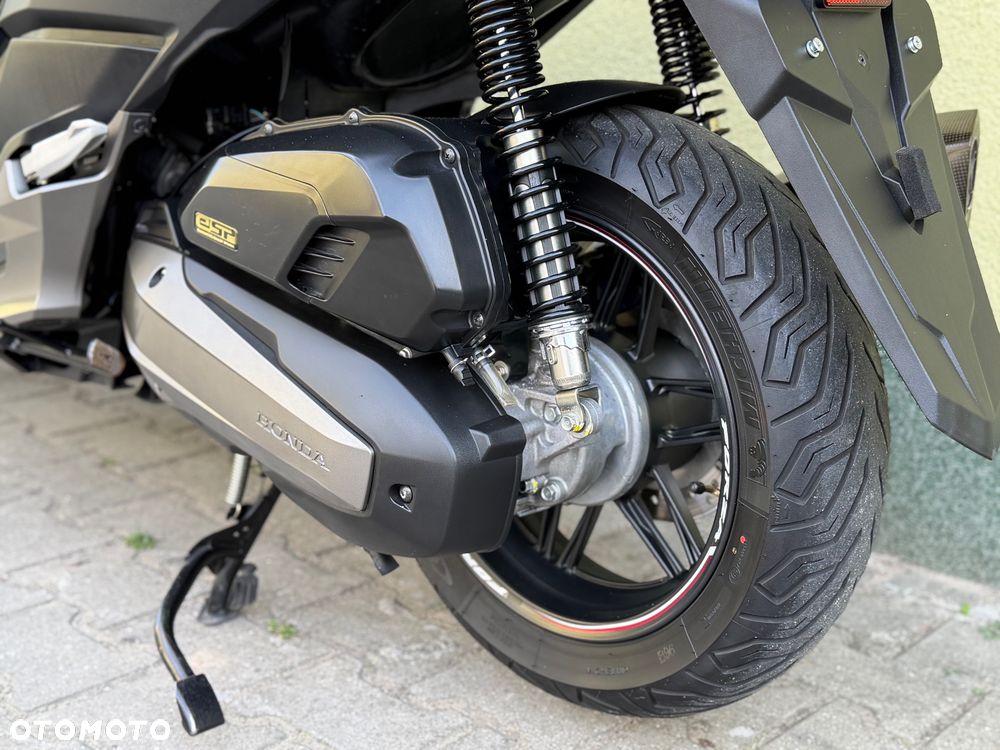 Honda NSS - 23