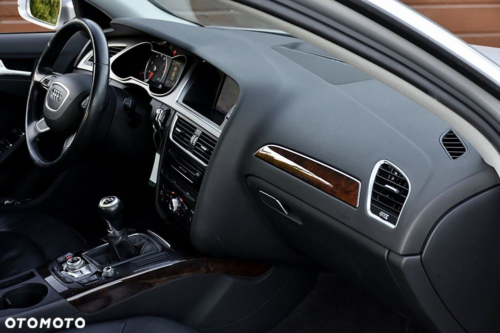 Audi A4 Limousine 1.8 TFSI quattro Attraction - 17