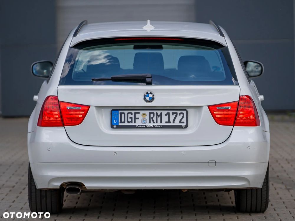 BMW Seria 3 318d DPF Edition Lifestyle - 7