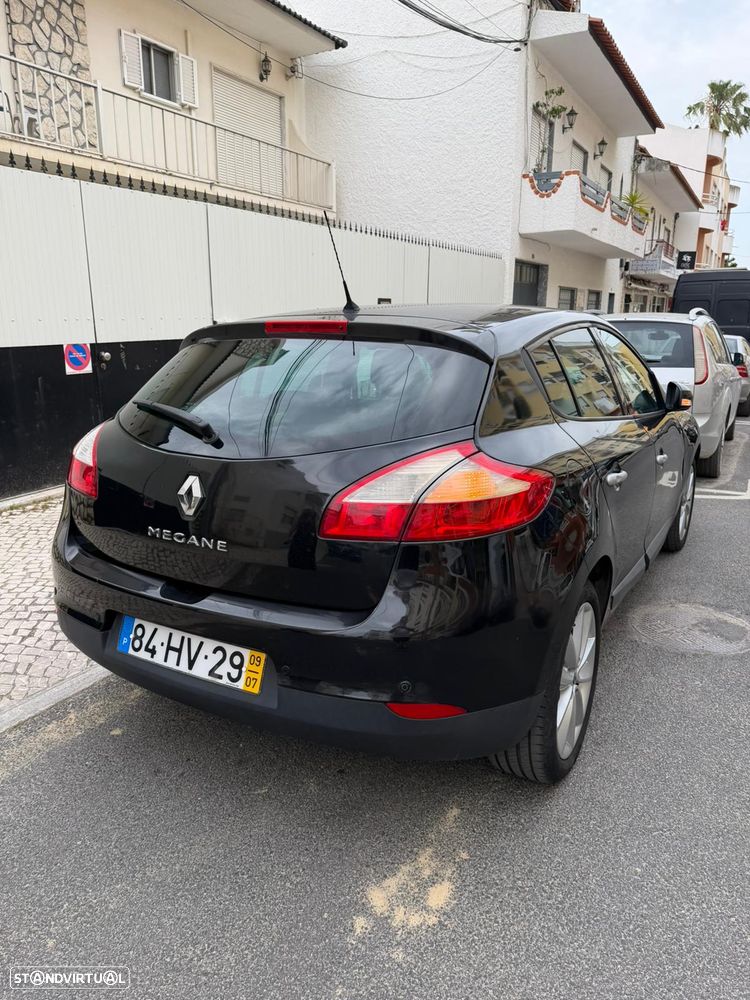 Renault Mégane 1.5 dCi Dynamique S - 10