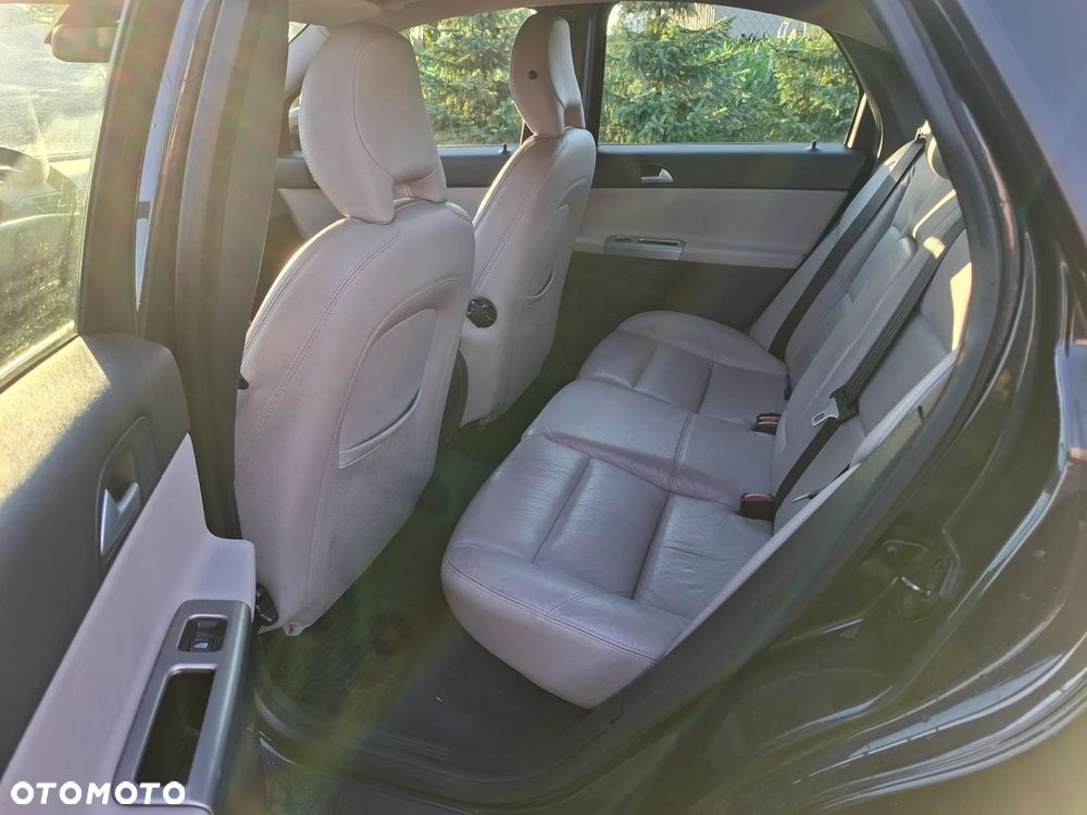 Volvo S40 2.0D Momentum - 9