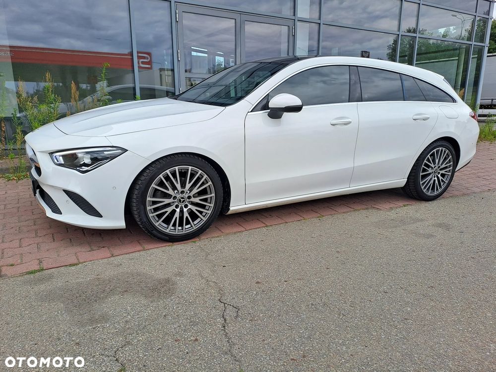 Mercedes-Benz CLA 180 Shooting Brake - 14