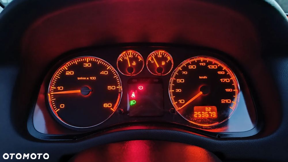 Peugeot 307 HDi Break 110 Premium - 23