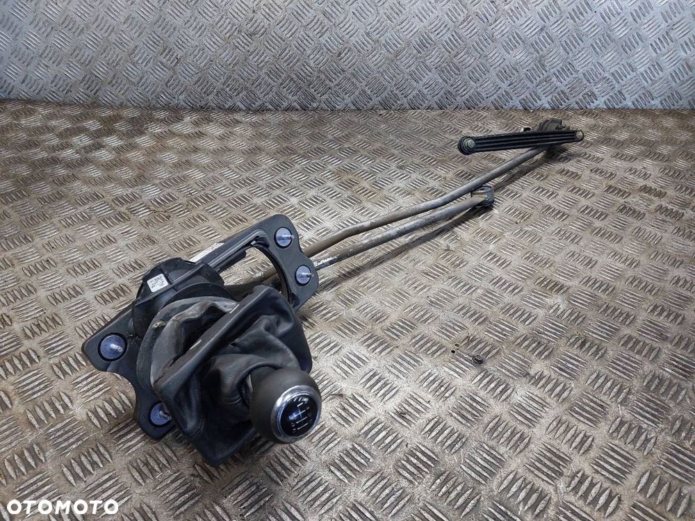 LEWAREK ZMIANY BIEGÓW + DRĄŻEK 6B AUDI A4 B8 8K0711025K 8K0711151B - 1